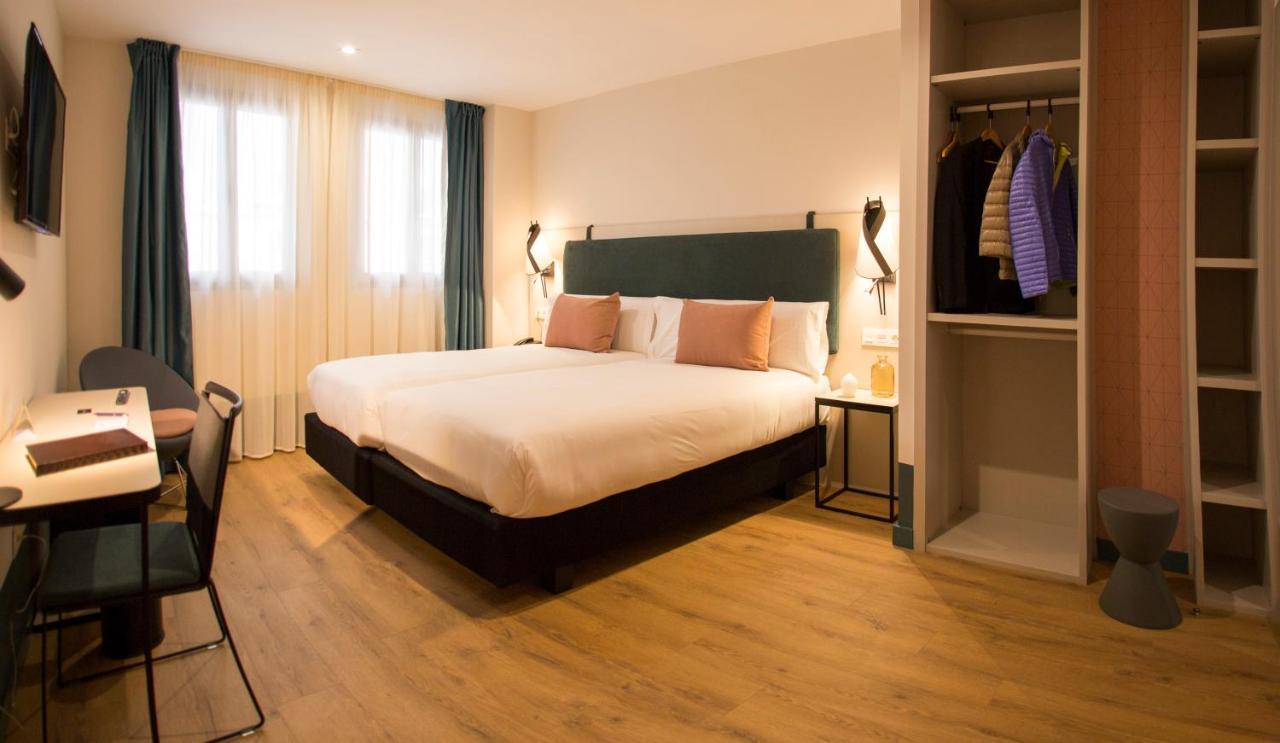 Hotel Plaza De La Paz Аро Экстерьер фото
